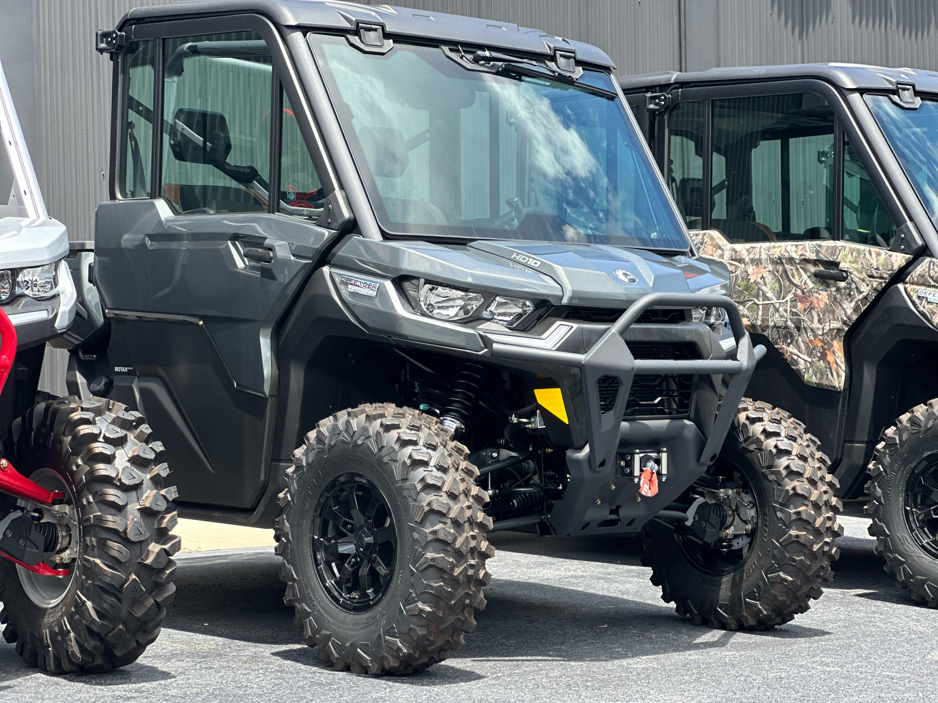 2024 Can-Am Defender Limited in Byron, Georgia - Photo 1