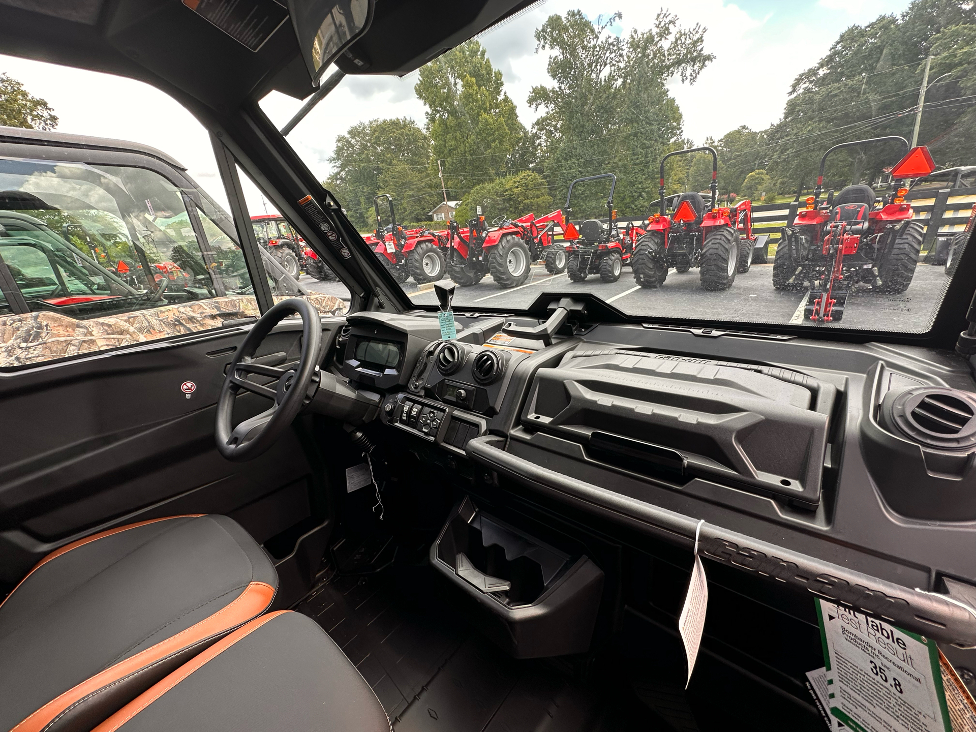 2024 Can-Am Defender Limited in Byron, Georgia - Photo 6