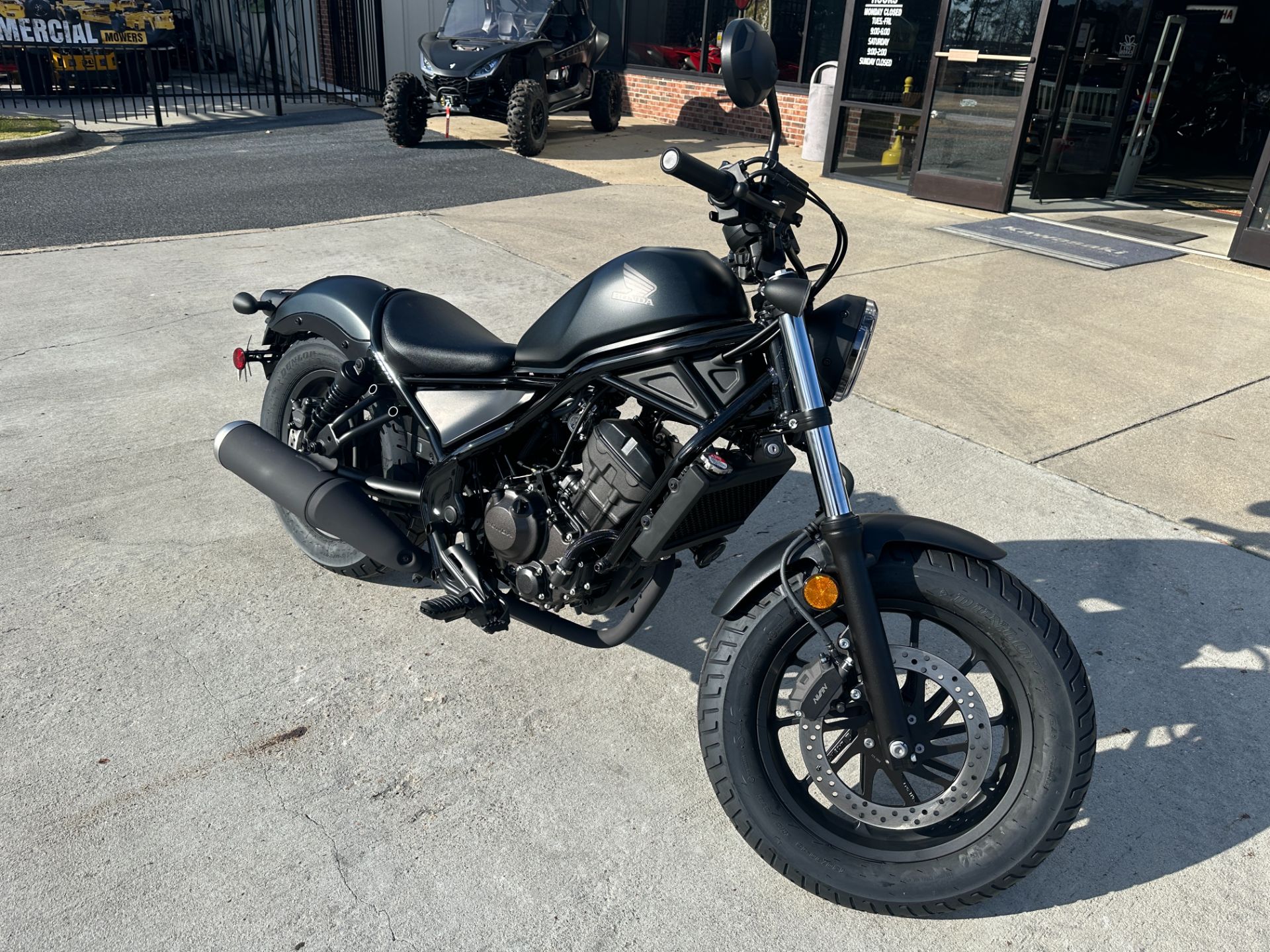 2023 Honda Rebel 300 in Greenville, North Carolina - Photo 2