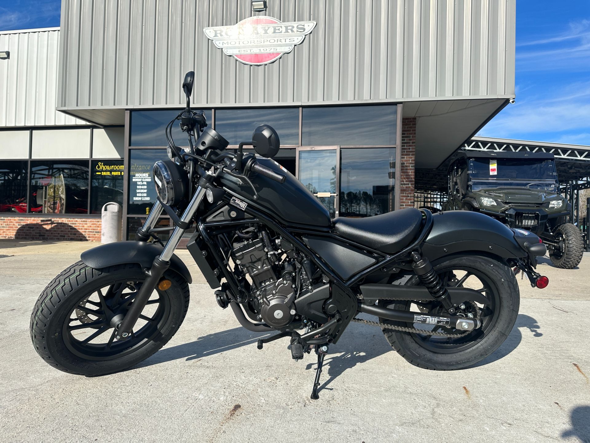 2023 Honda Rebel 300 in Greenville, North Carolina - Photo 16