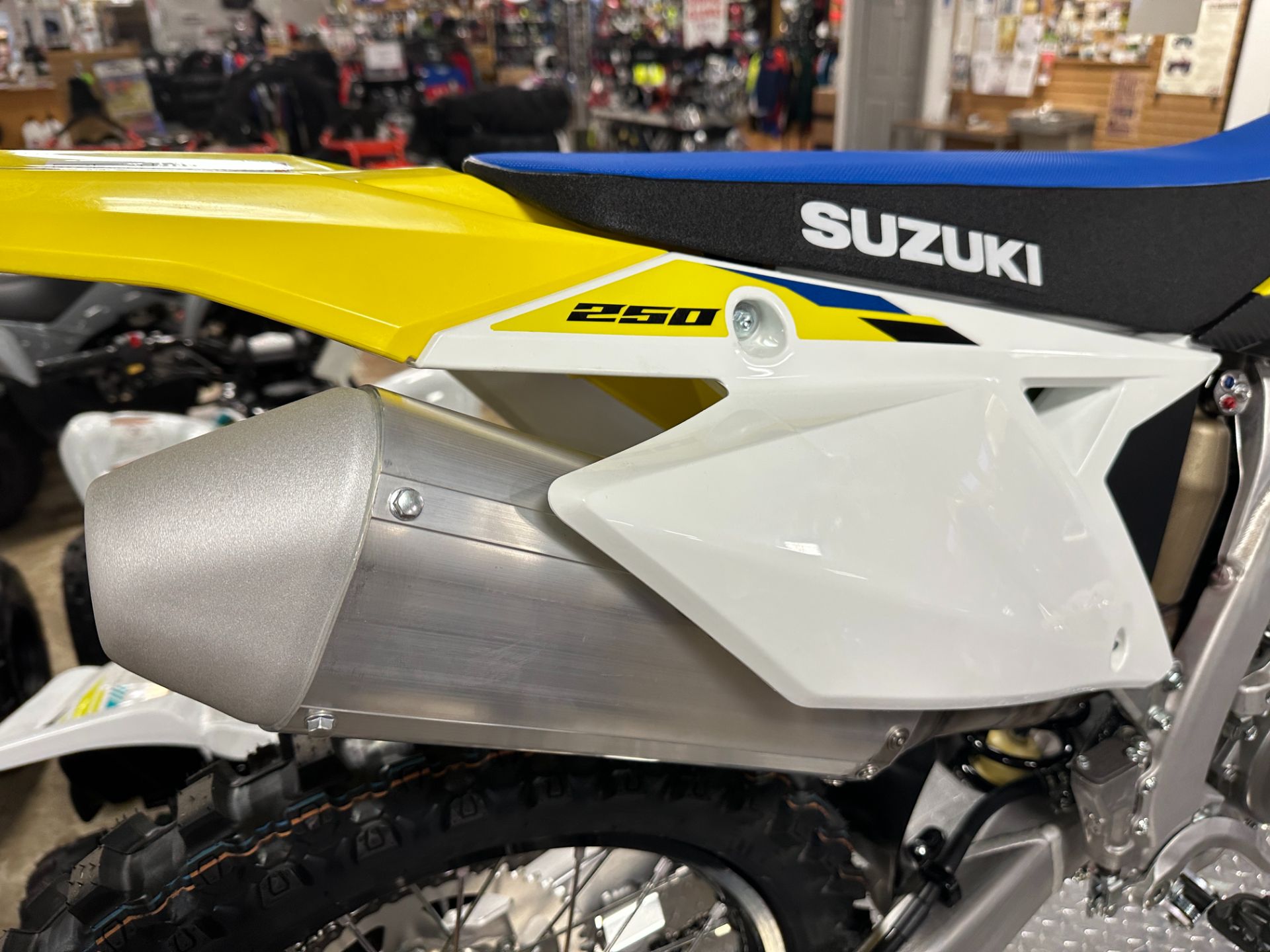 2024 Suzuki RM-Z250 in Greenville, North Carolina - Photo 9