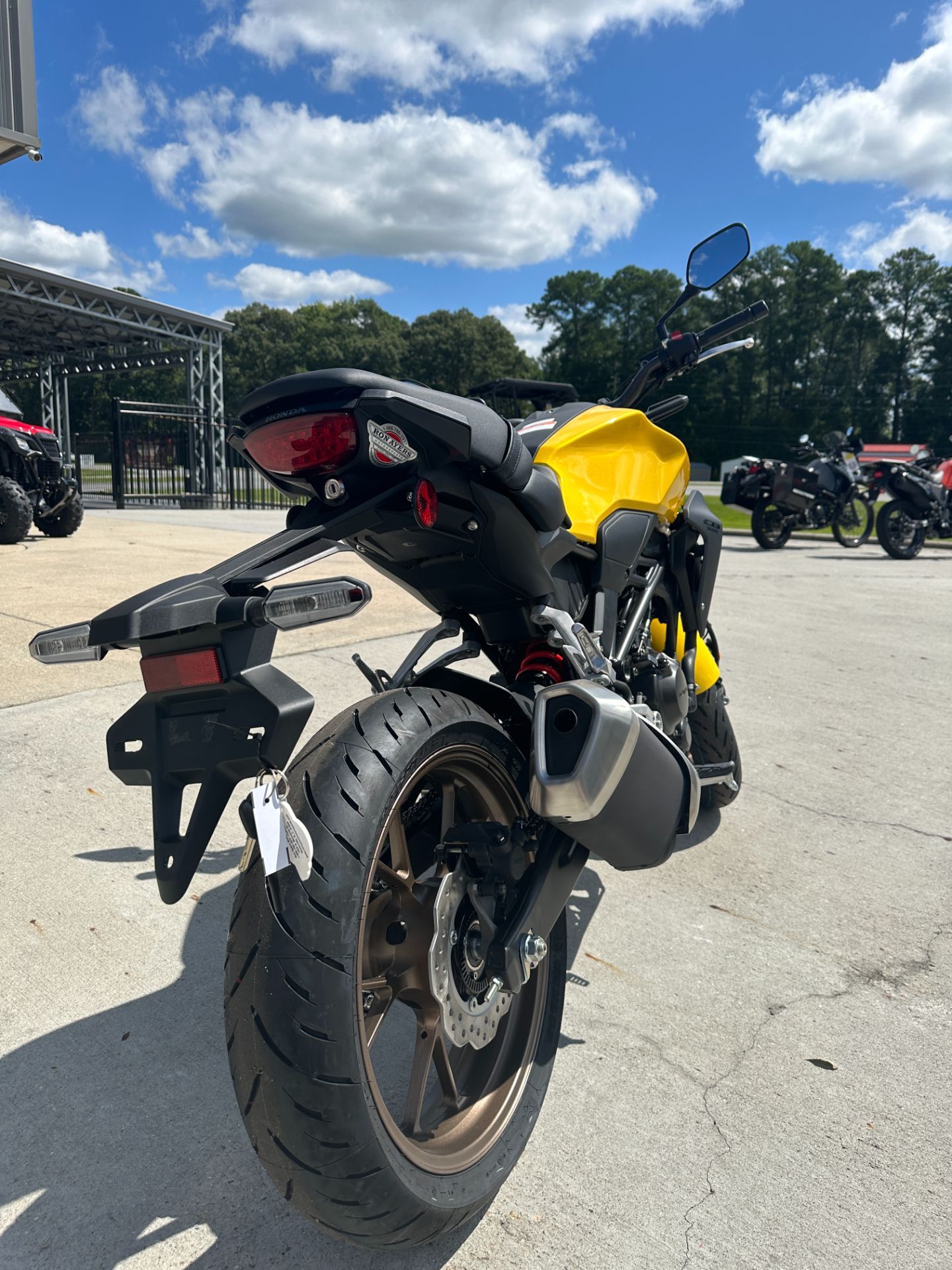 2023 Honda CB300R ABS in Greenville, North Carolina - Photo 15