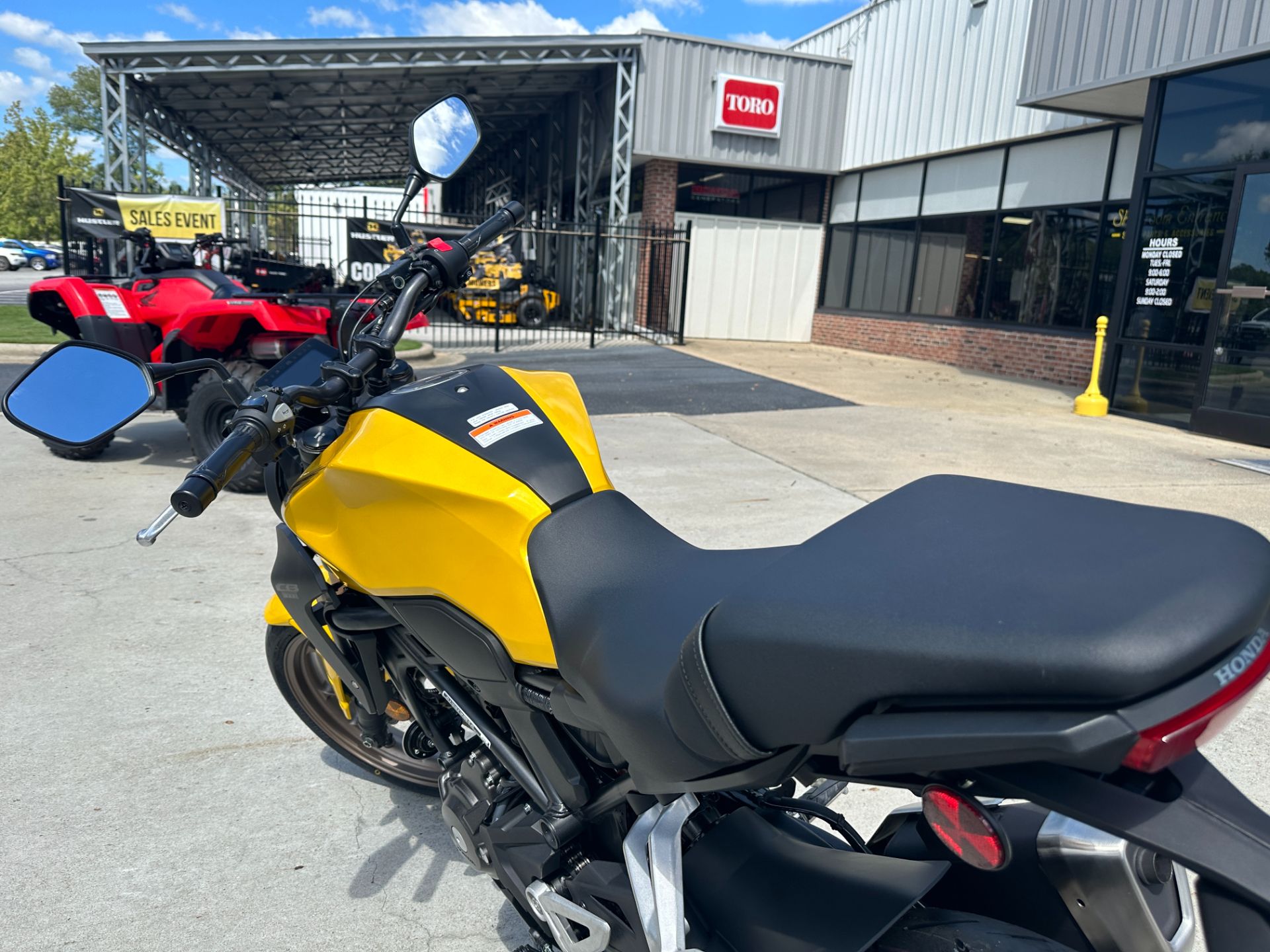 2023 Honda CB300R ABS in Greenville, North Carolina - Photo 22