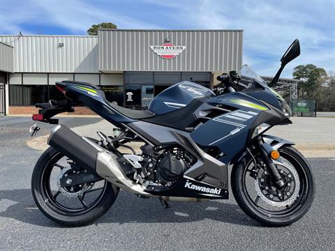 2022 Kawasaki Ninja 400 in Greenville, North Carolina - Photo 1