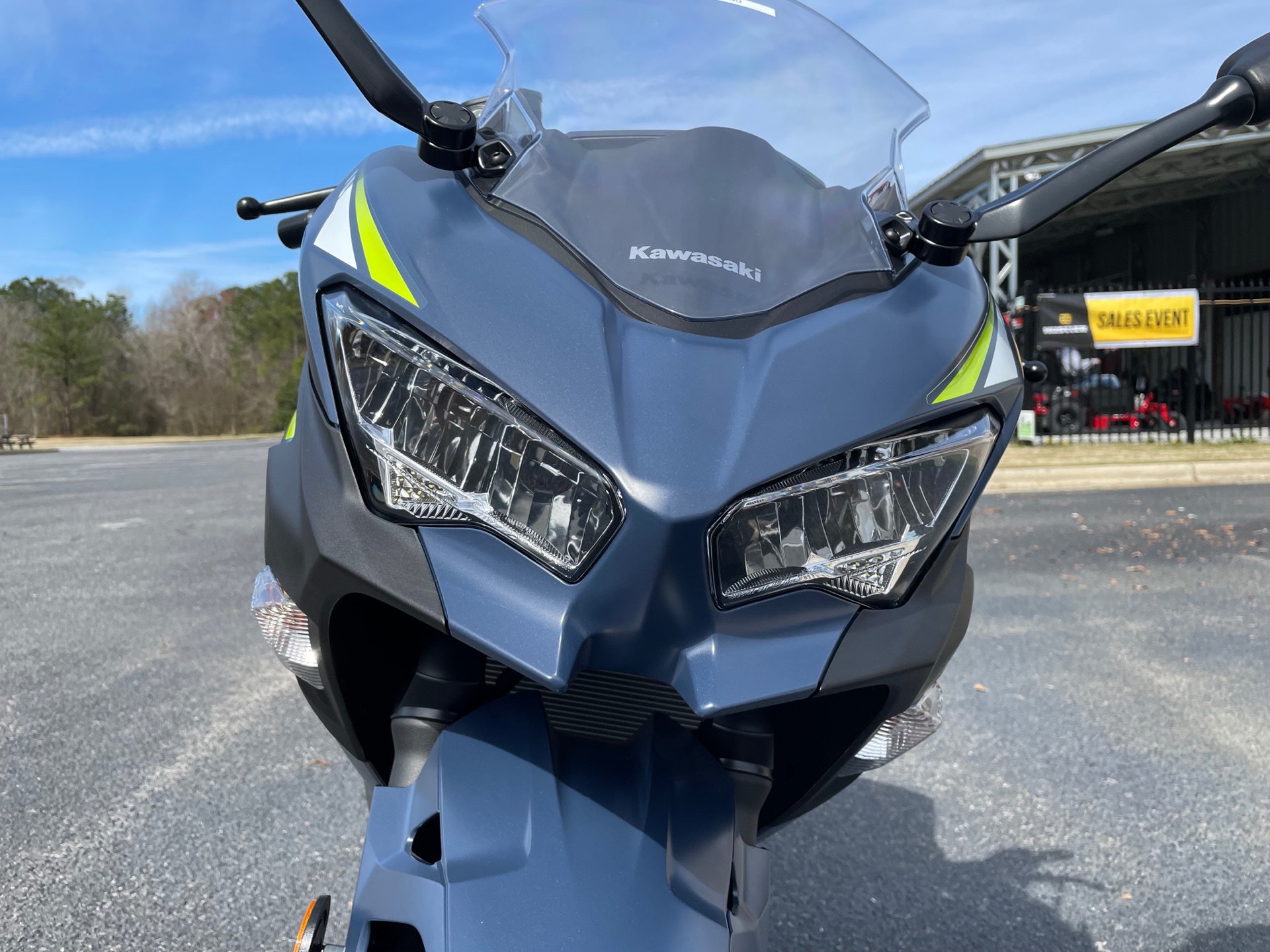 2022 Kawasaki Ninja 400 in Greenville, North Carolina - Photo 13