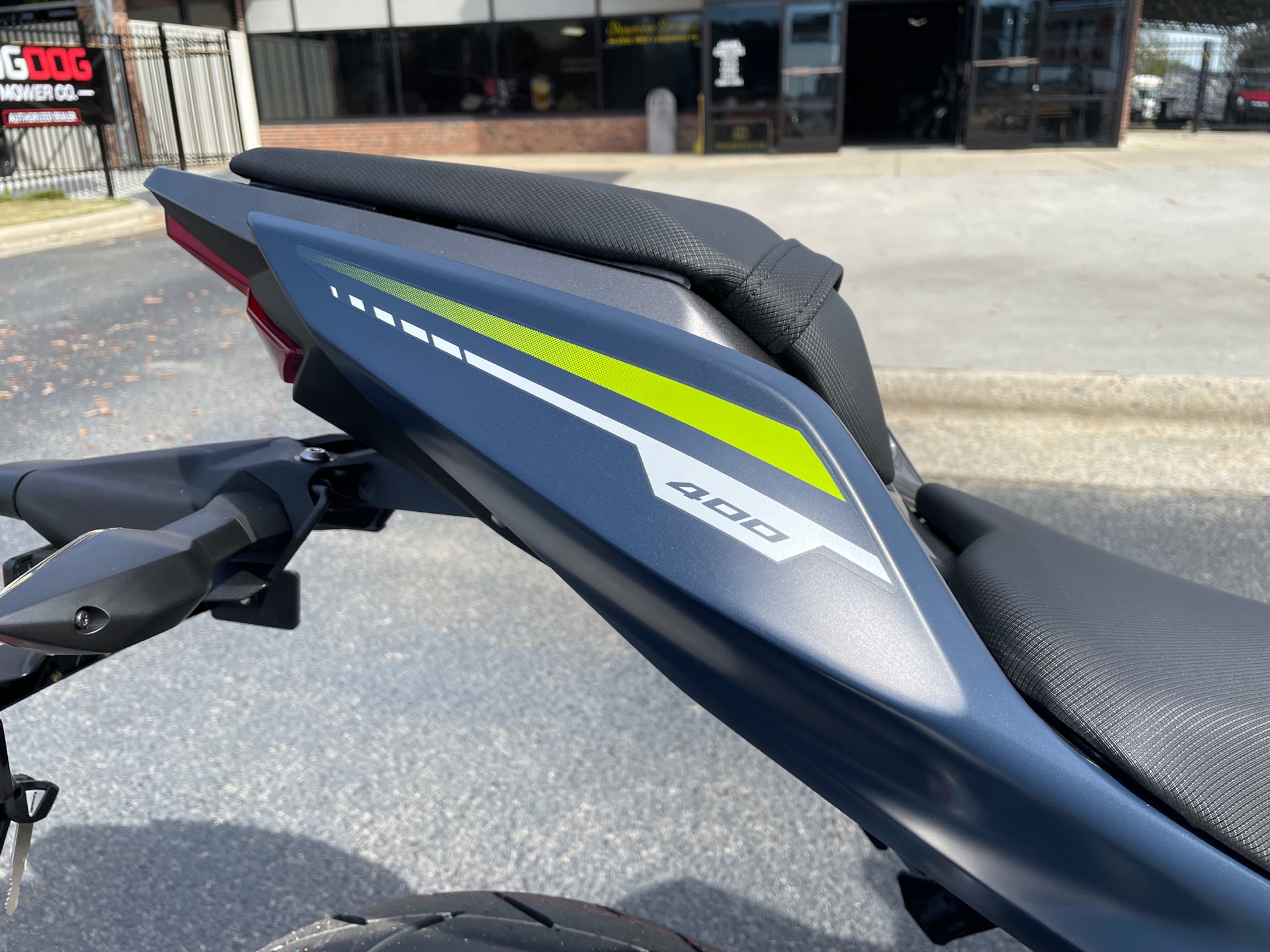 2022 Kawasaki Ninja 400 in Greenville, North Carolina - Photo 17
