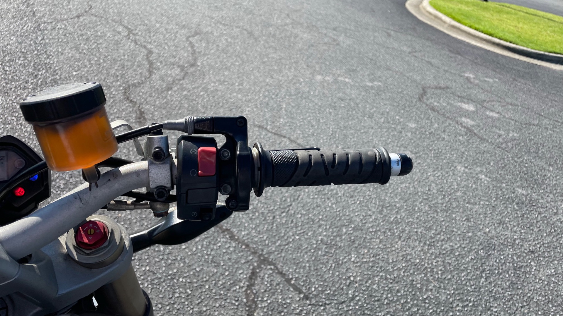 2013 Ducati Monster 1100 EVO ABS in Greenville, North Carolina - Photo 22