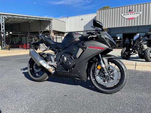 2019 Honda CBR1000RR in Greenville, North Carolina - Photo 2