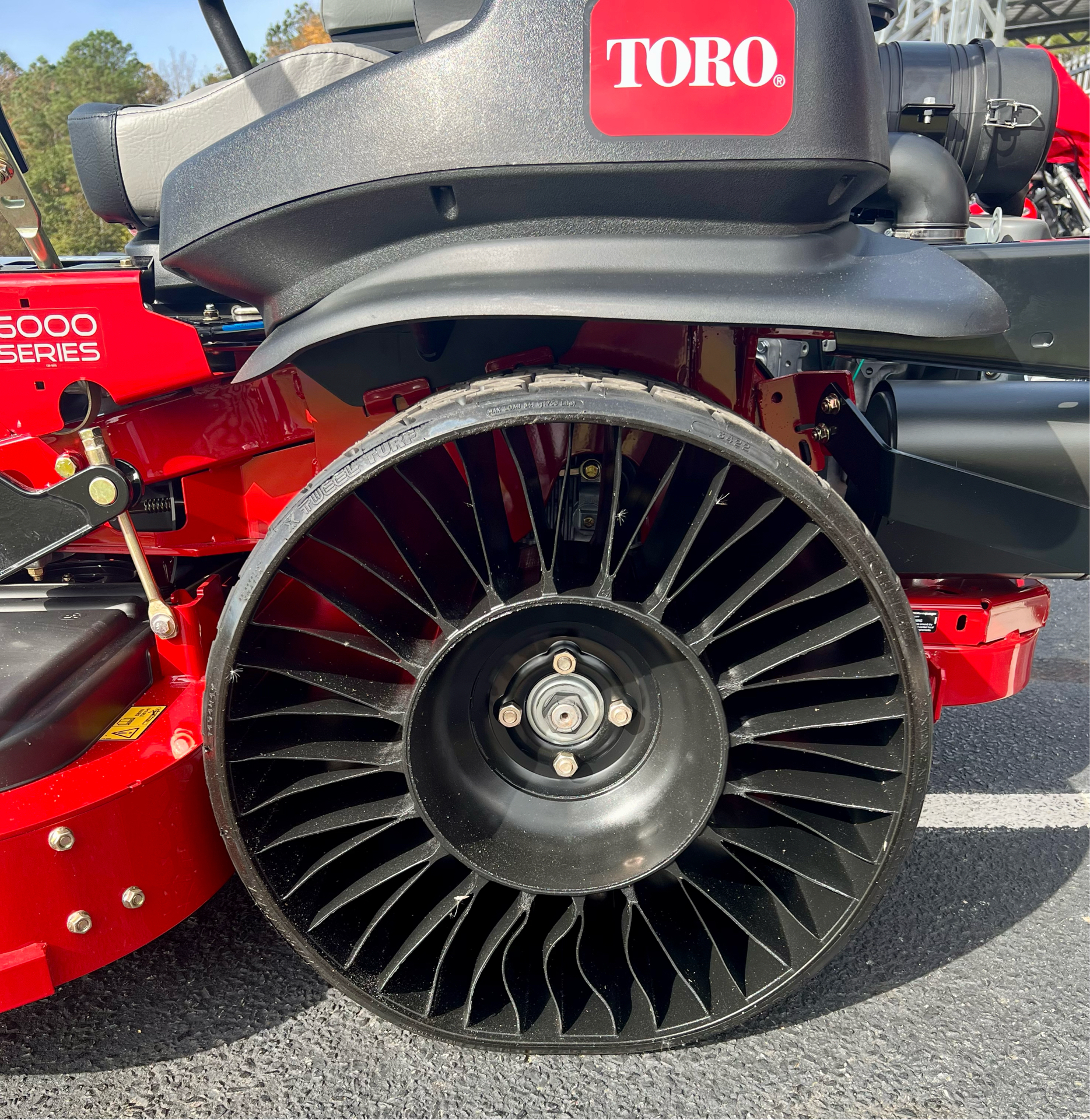 2022 Toro Z Master 6000 60 in. Kawasaki FX 31 hp (72965) in Greenville, North Carolina - Photo 6