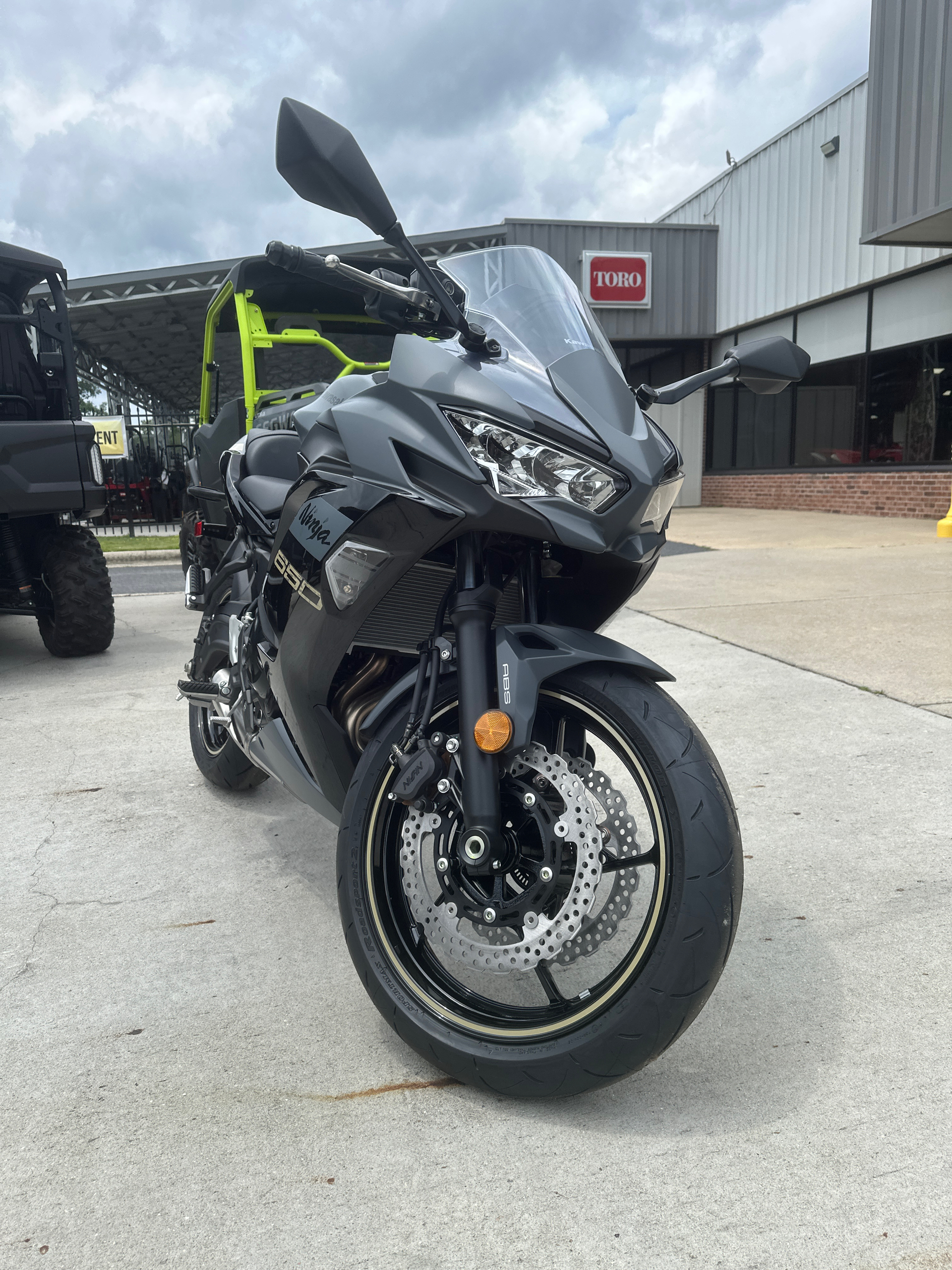 2024 Kawasaki Ninja 650 ABS in Greenville, North Carolina - Photo 14