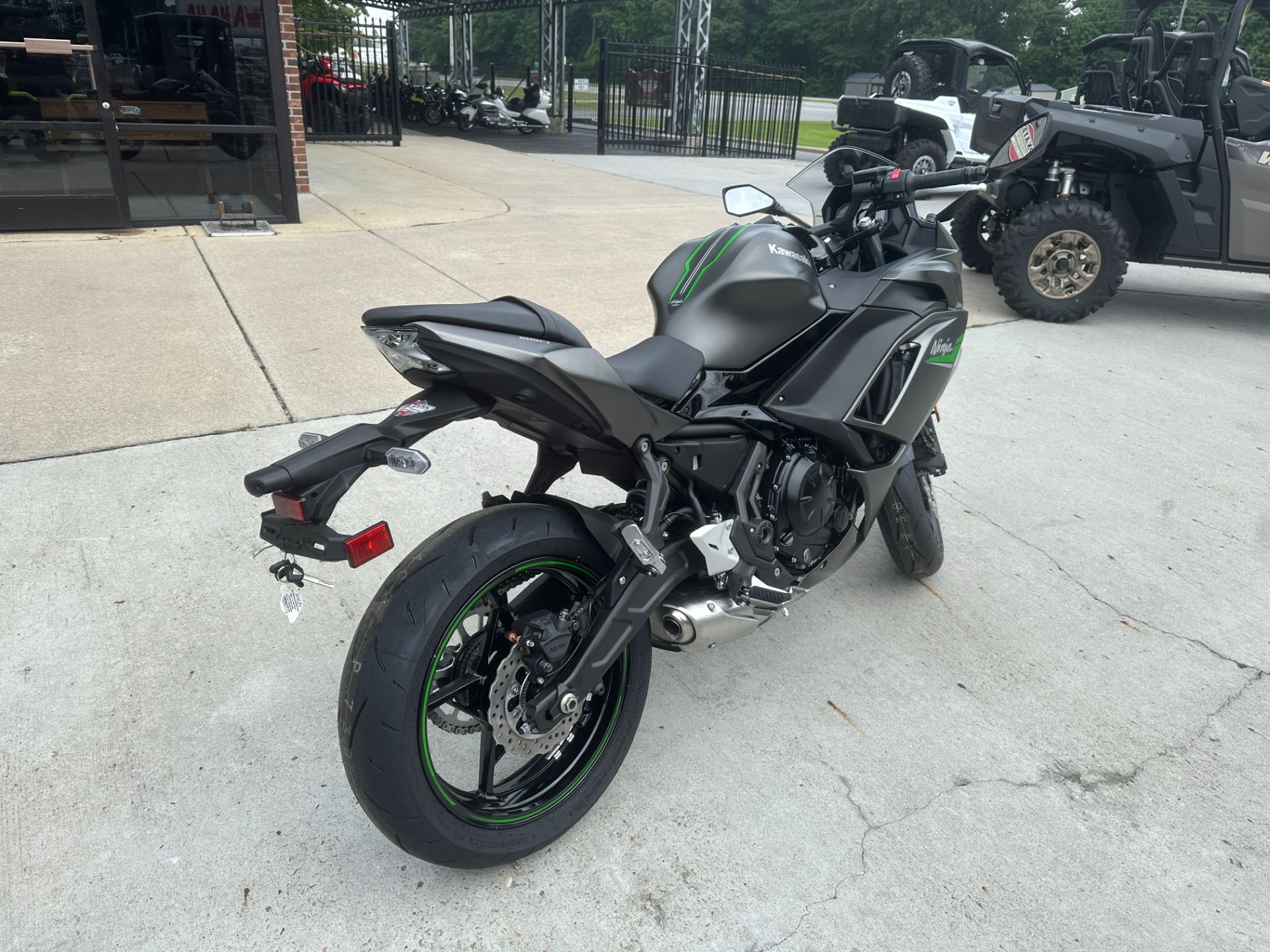 2024 Kawasaki Ninja 650 in Greenville, North Carolina - Photo 3