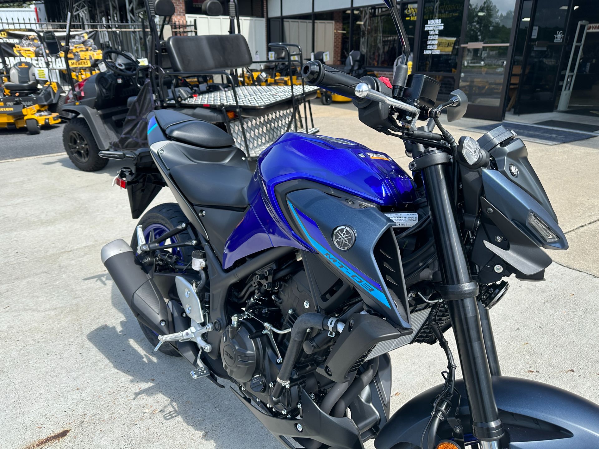 2023 Yamaha MT-03 in Greenville, North Carolina - Photo 10