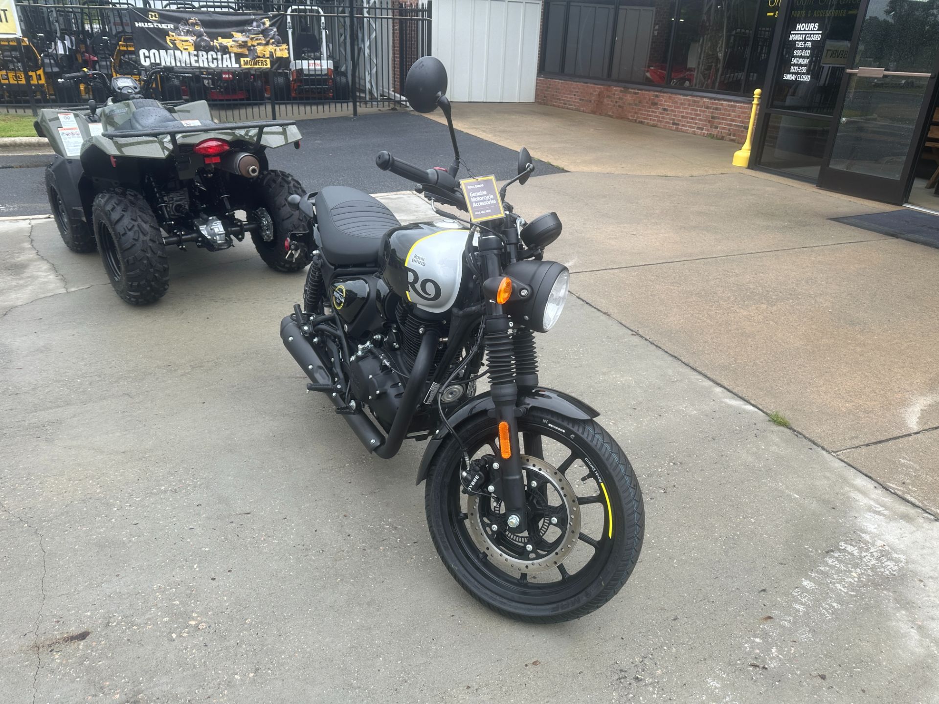 2023 Royal Enfield Hunter 350 in Greenville, North Carolina - Photo 8