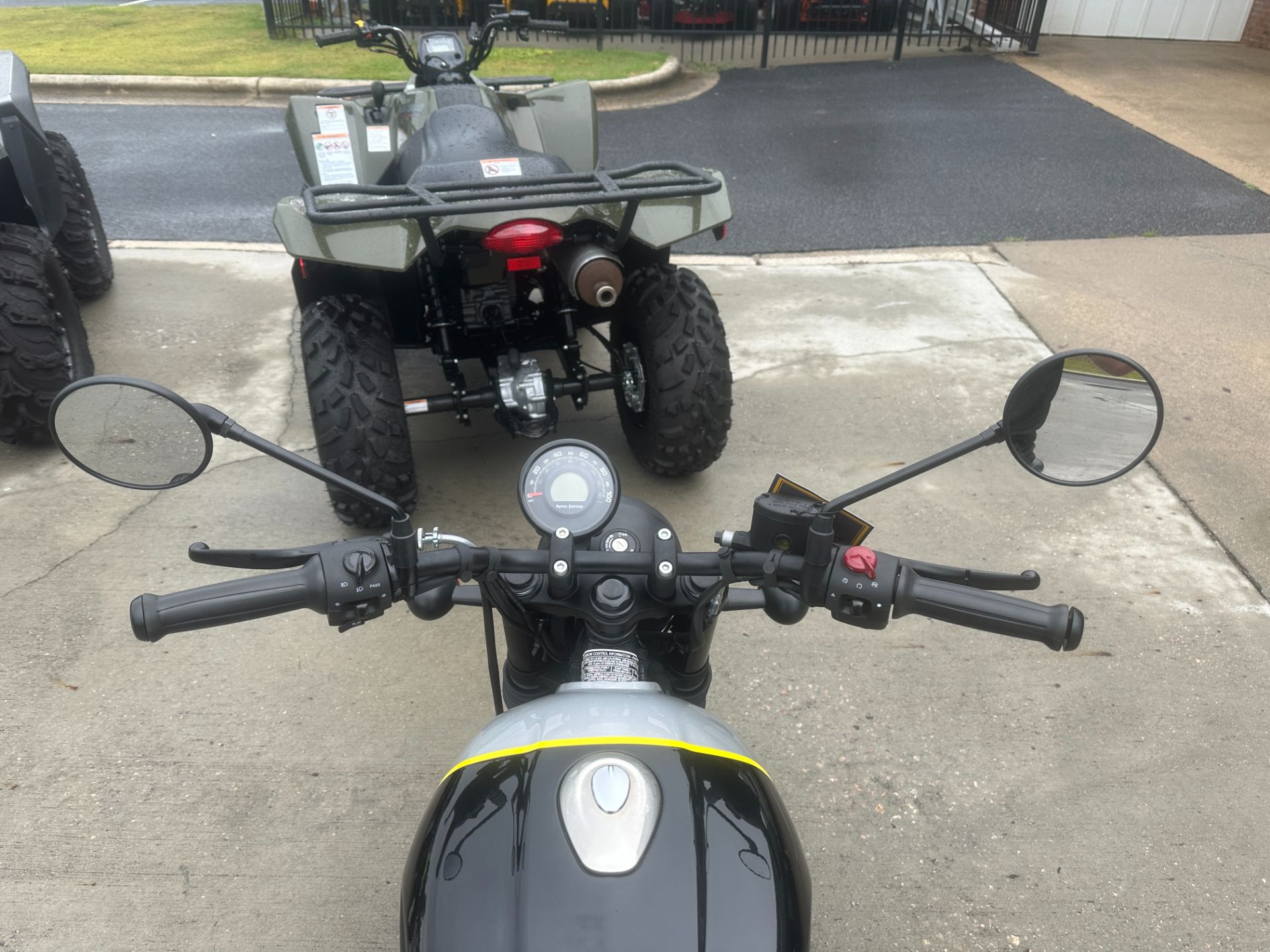 2023 Royal Enfield Hunter 350 in Greenville, North Carolina - Photo 26