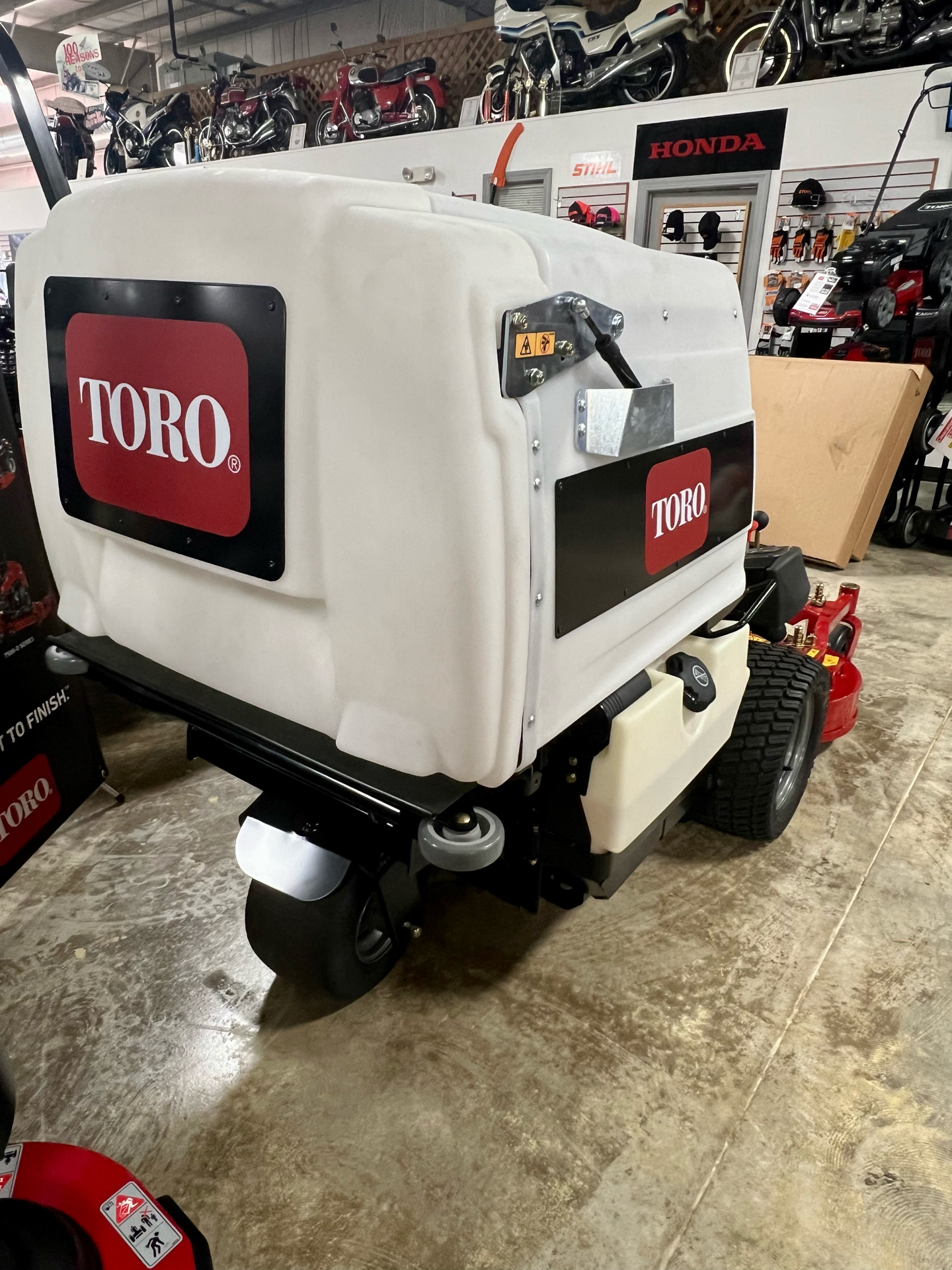 2023 Toro Z Master 8000 42 in. Kohler 25 hp in Greenville, North Carolina - Photo 7