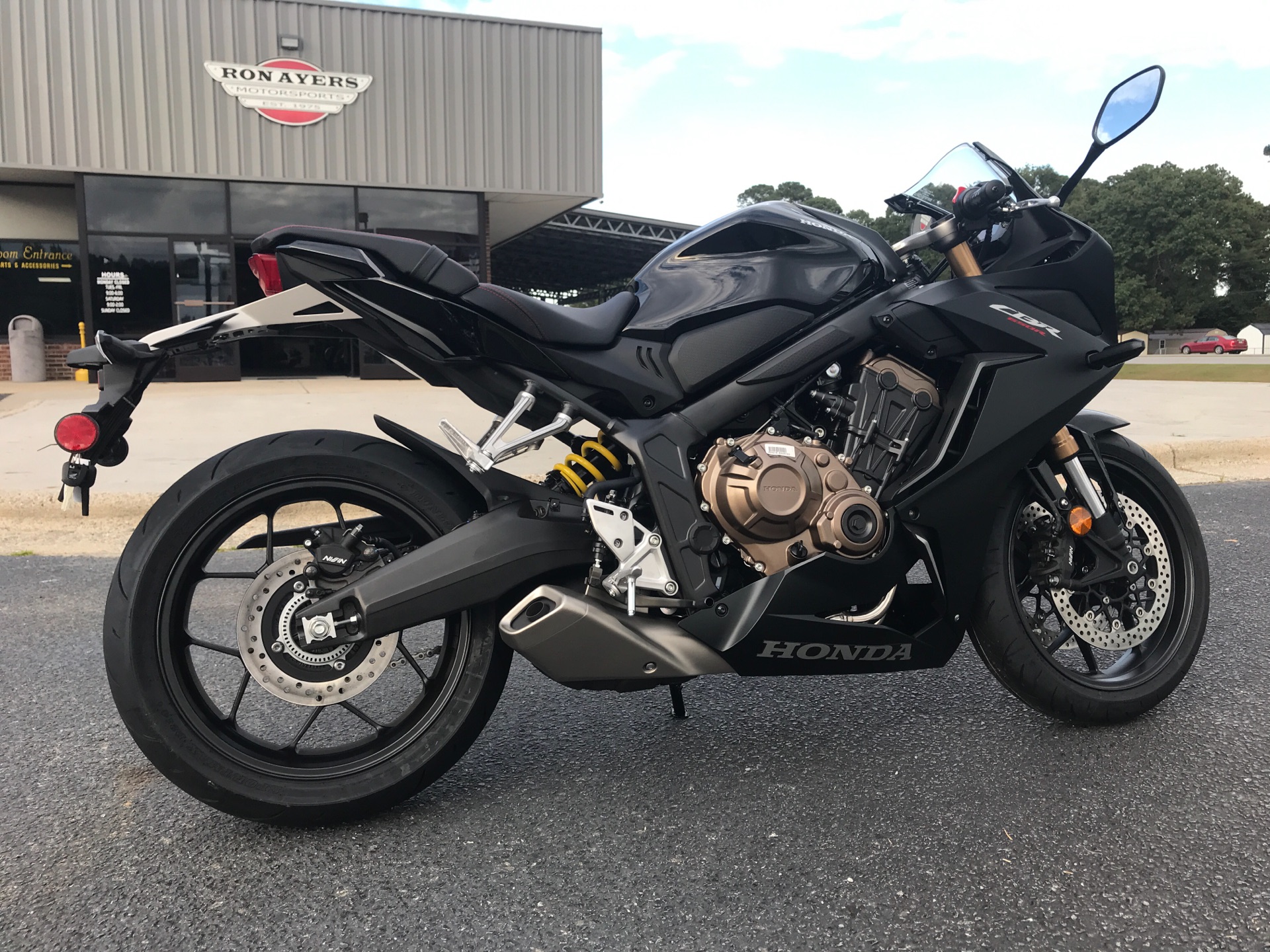 2021 Honda CBR650R ABS in Greenville, North Carolina - Photo 12