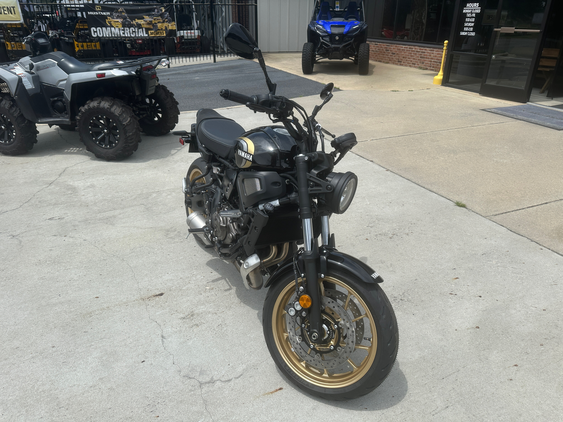 2024 Yamaha XSR700 in Greenville, North Carolina - Photo 8