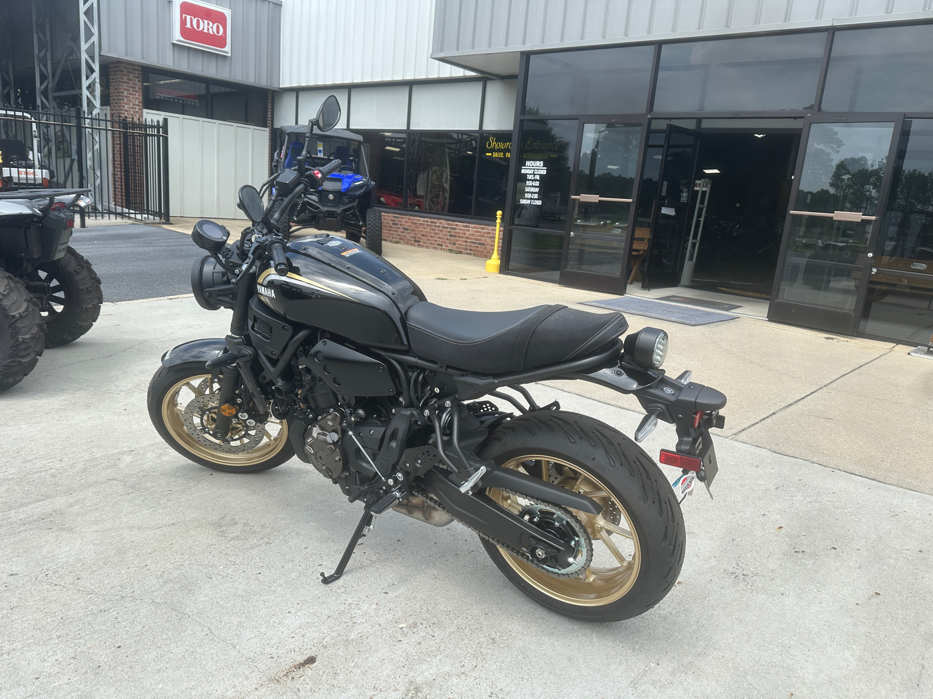 2024 Yamaha XSR700 in Greenville, North Carolina - Photo 32