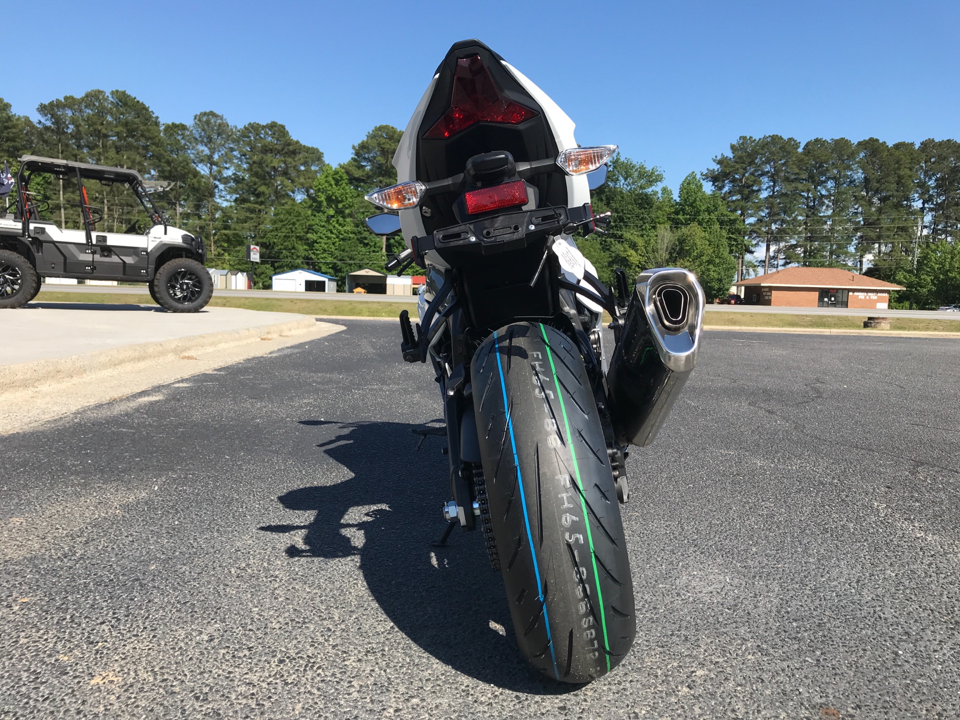 2021 Kawasaki Ninja ZX-6R in Greenville, North Carolina - Photo 10