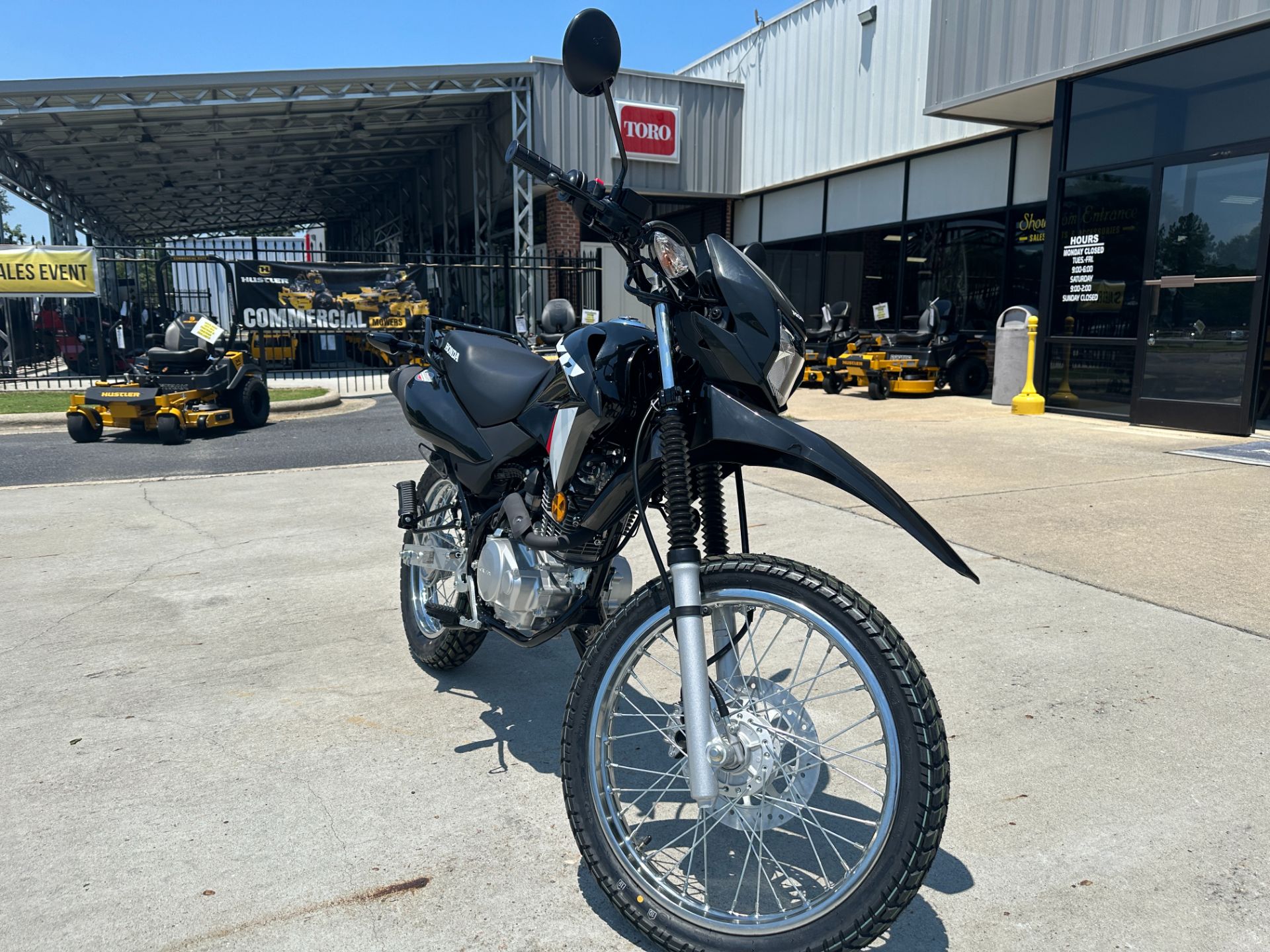 2024 Honda XR150L in Greenville, North Carolina - Photo 8