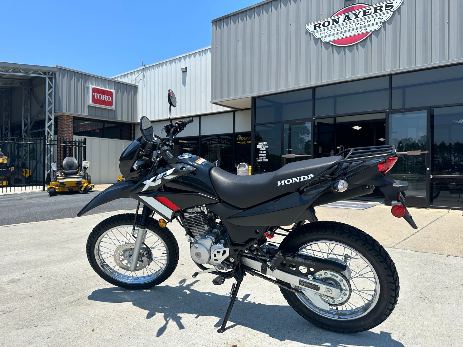2023 Honda XR150L in Greenville, North Carolina - Photo 18