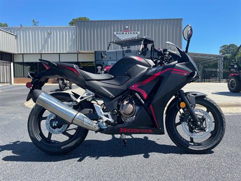 2022 Honda CBR300R in Greenville, North Carolina
