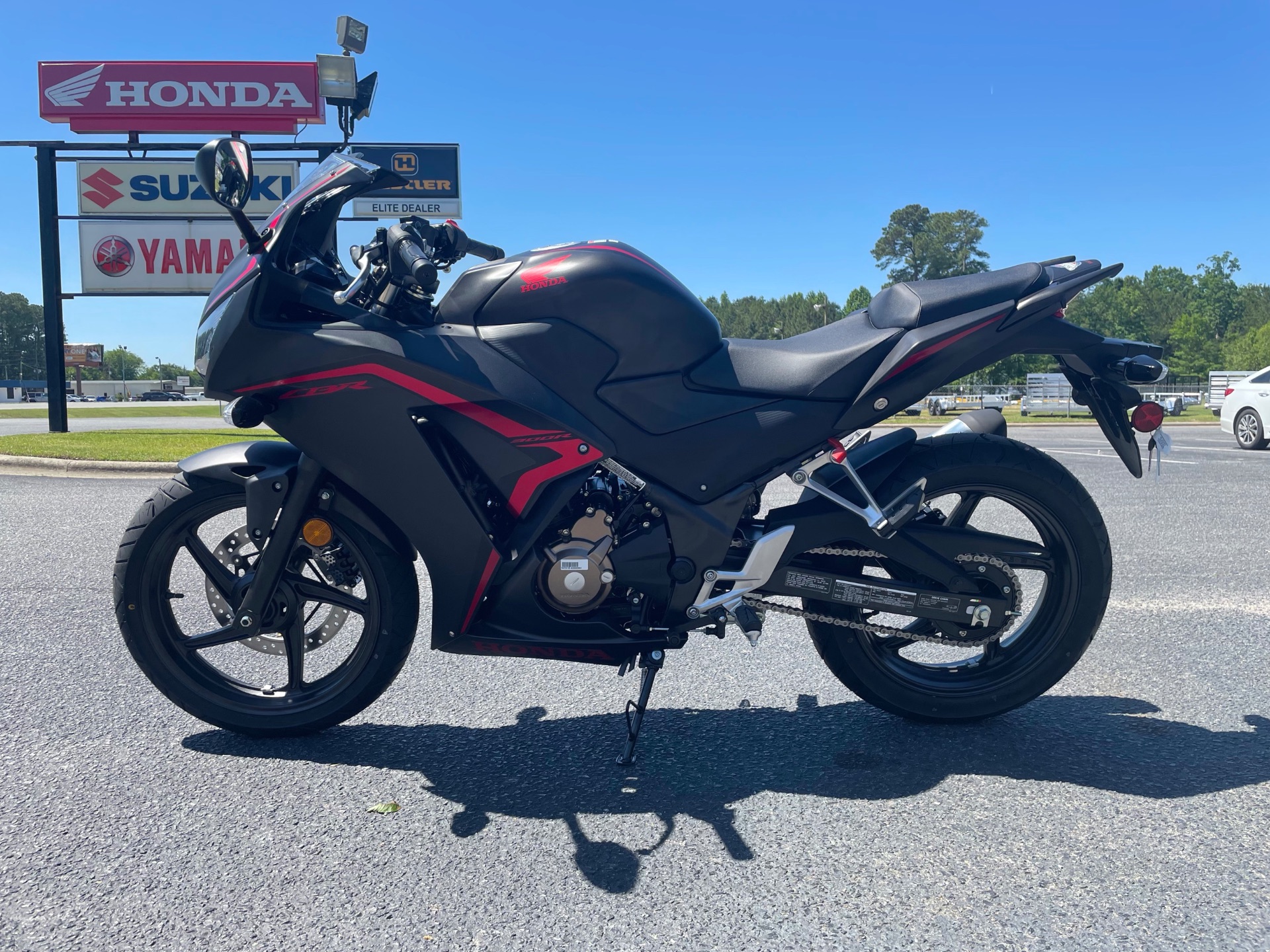 2022 Honda CBR300R in Greenville, North Carolina - Photo 7
