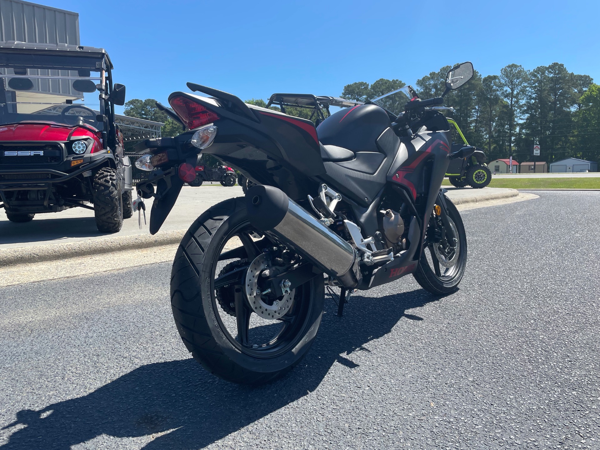 2022 Honda CBR300R in Greenville, North Carolina - Photo 11