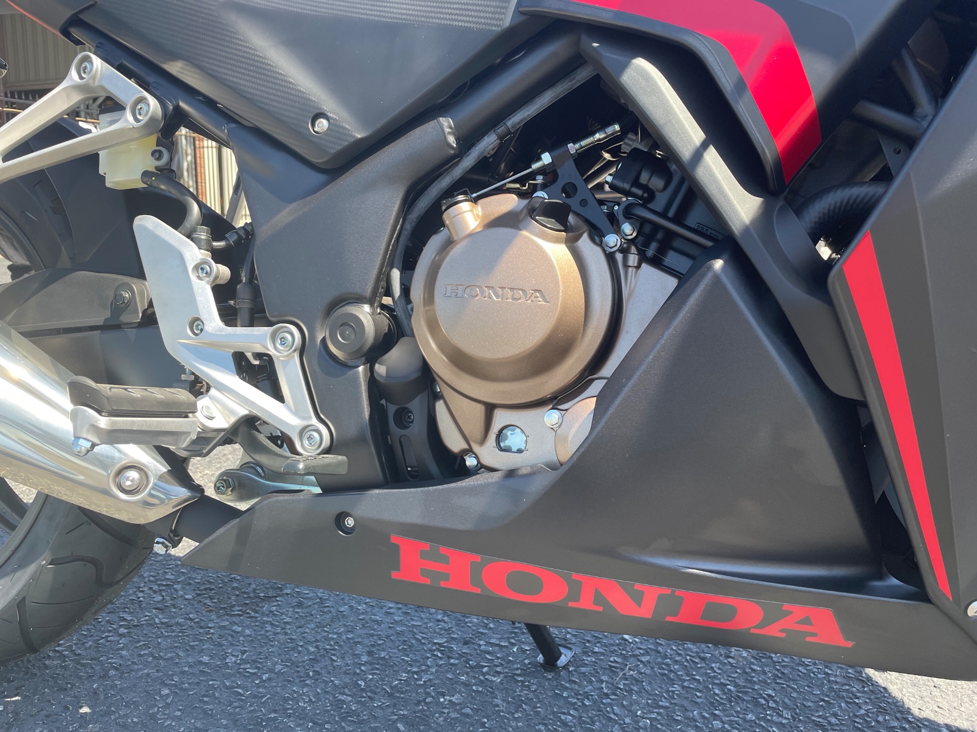 2022 Honda CBR300R in Greenville, North Carolina - Photo 17