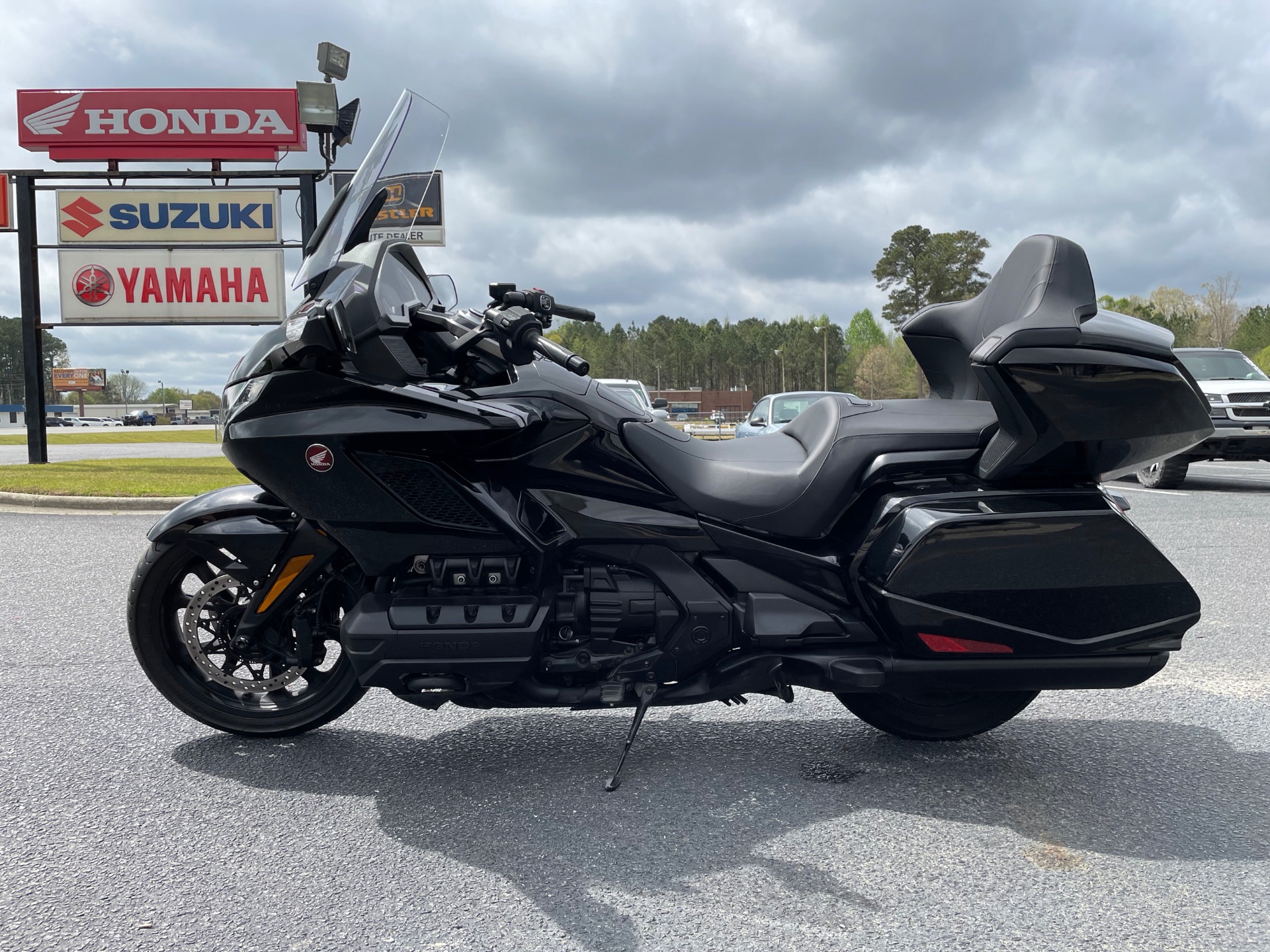2019 Honda Gold Wing Tour Automatic DCT in Greenville, North Carolina - Photo 7