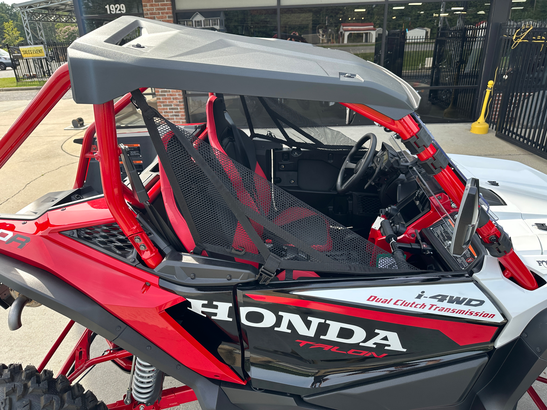 2023 Honda Talon 1000R FOX Live Valve in Greenville, North Carolina - Photo 45