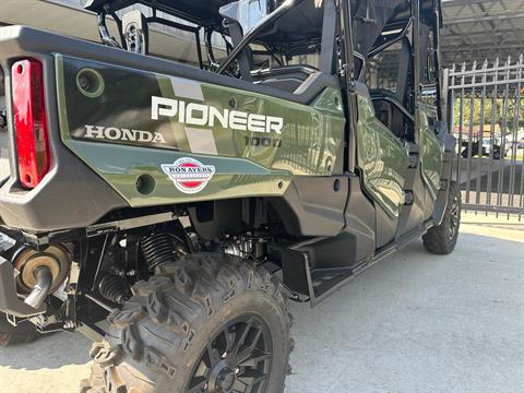 2023 Honda Pioneer 1000-6 Deluxe Crew in Greenville, North Carolina - Photo 37
