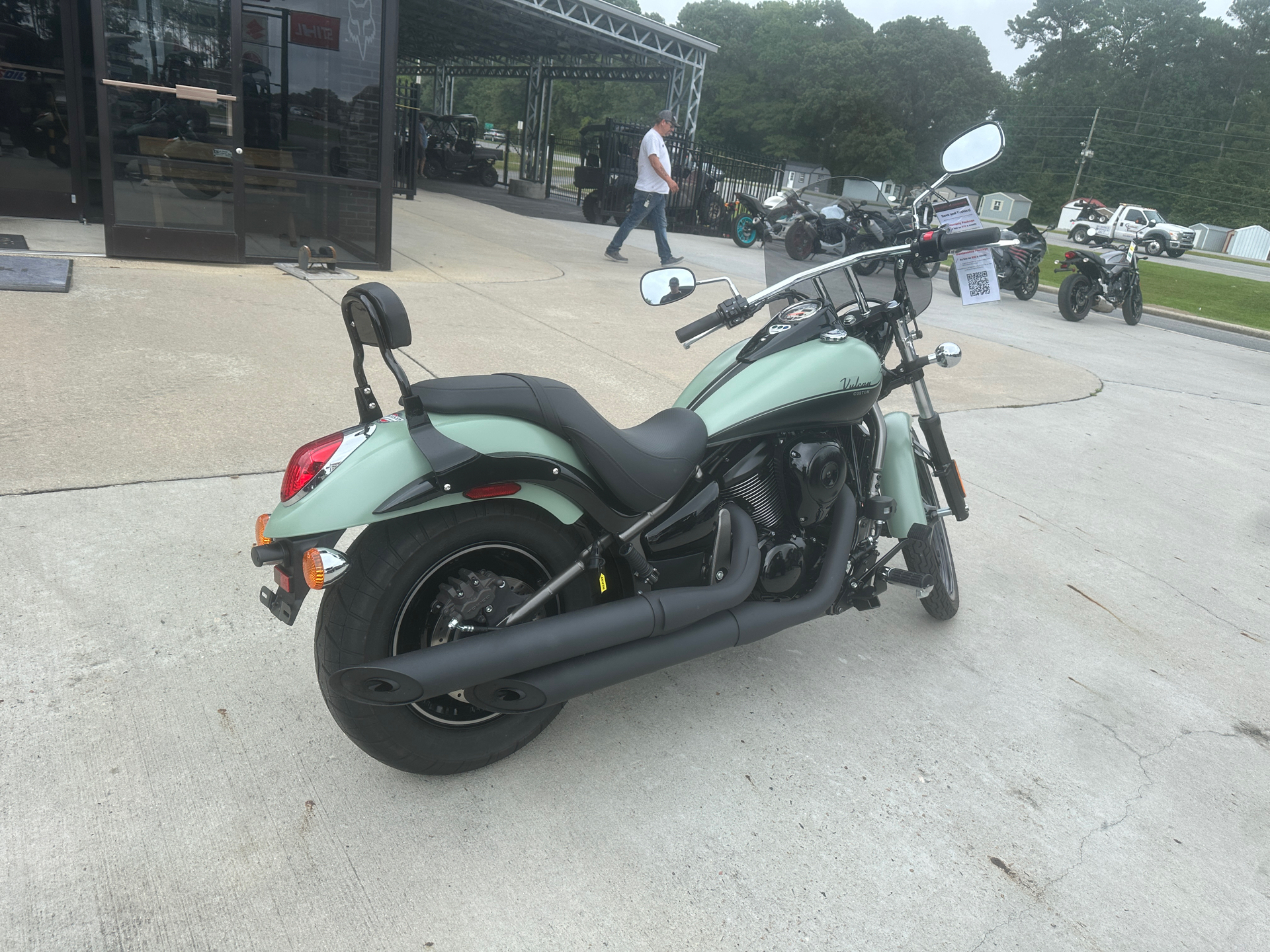 2023 Kawasaki Vulcan 900 Custom in Greenville, North Carolina - Photo 3