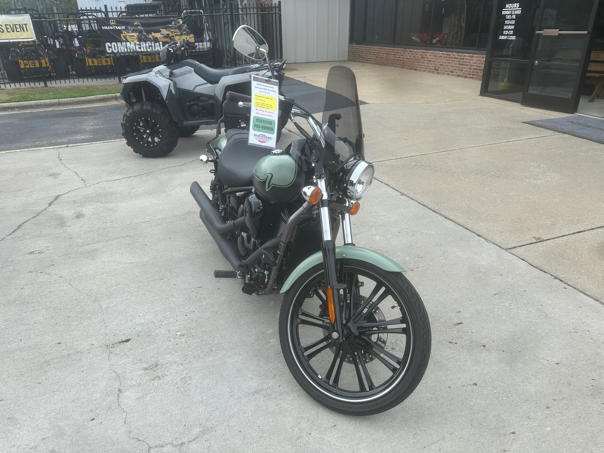 2023 Kawasaki Vulcan 900 Custom in Greenville, North Carolina - Photo 6