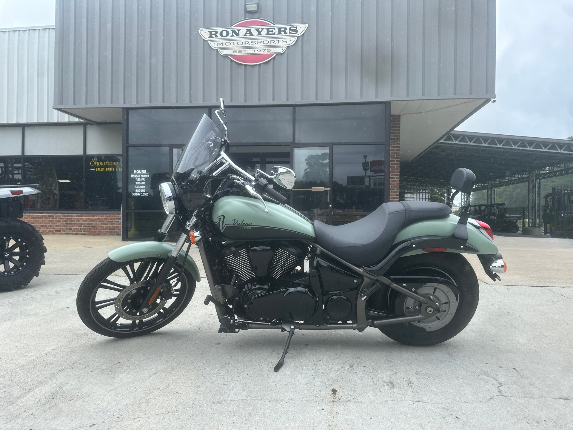 2023 Kawasaki Vulcan 900 Custom in Greenville, North Carolina - Photo 33