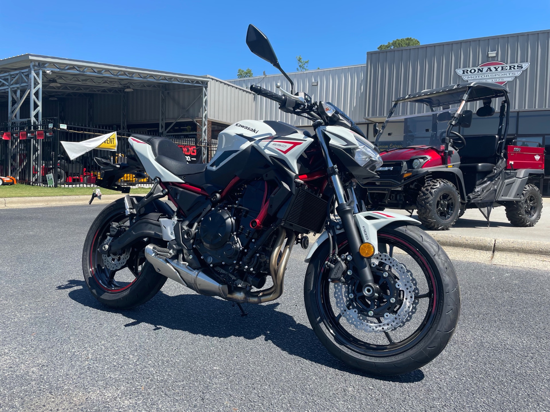 2022 Kawasaki Z650 ABS in Greenville, North Carolina - Photo 2