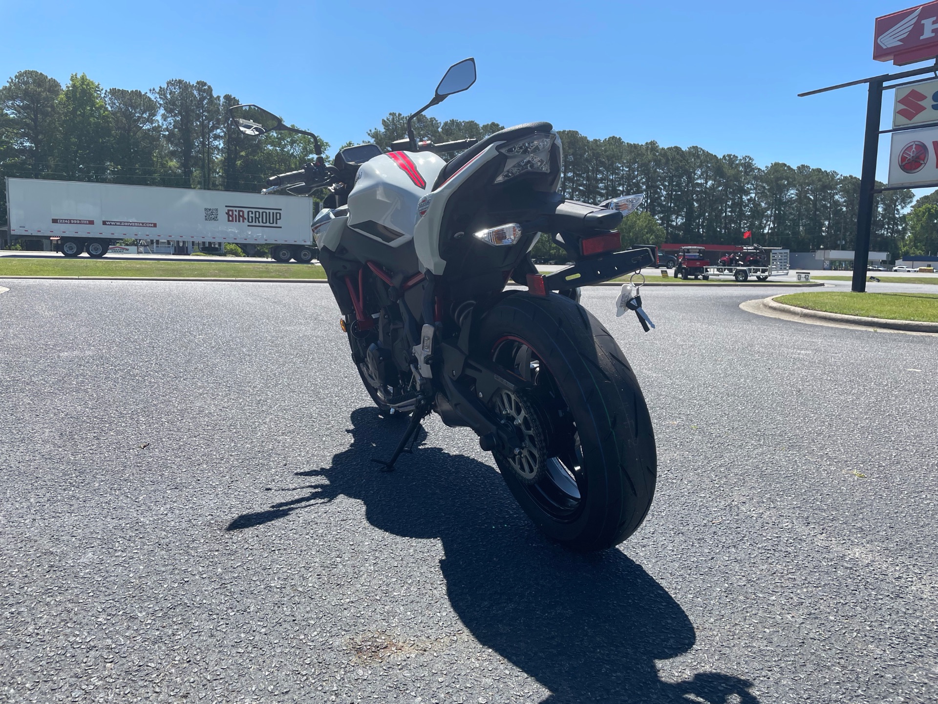 2022 Kawasaki Z650 ABS in Greenville, North Carolina - Photo 9