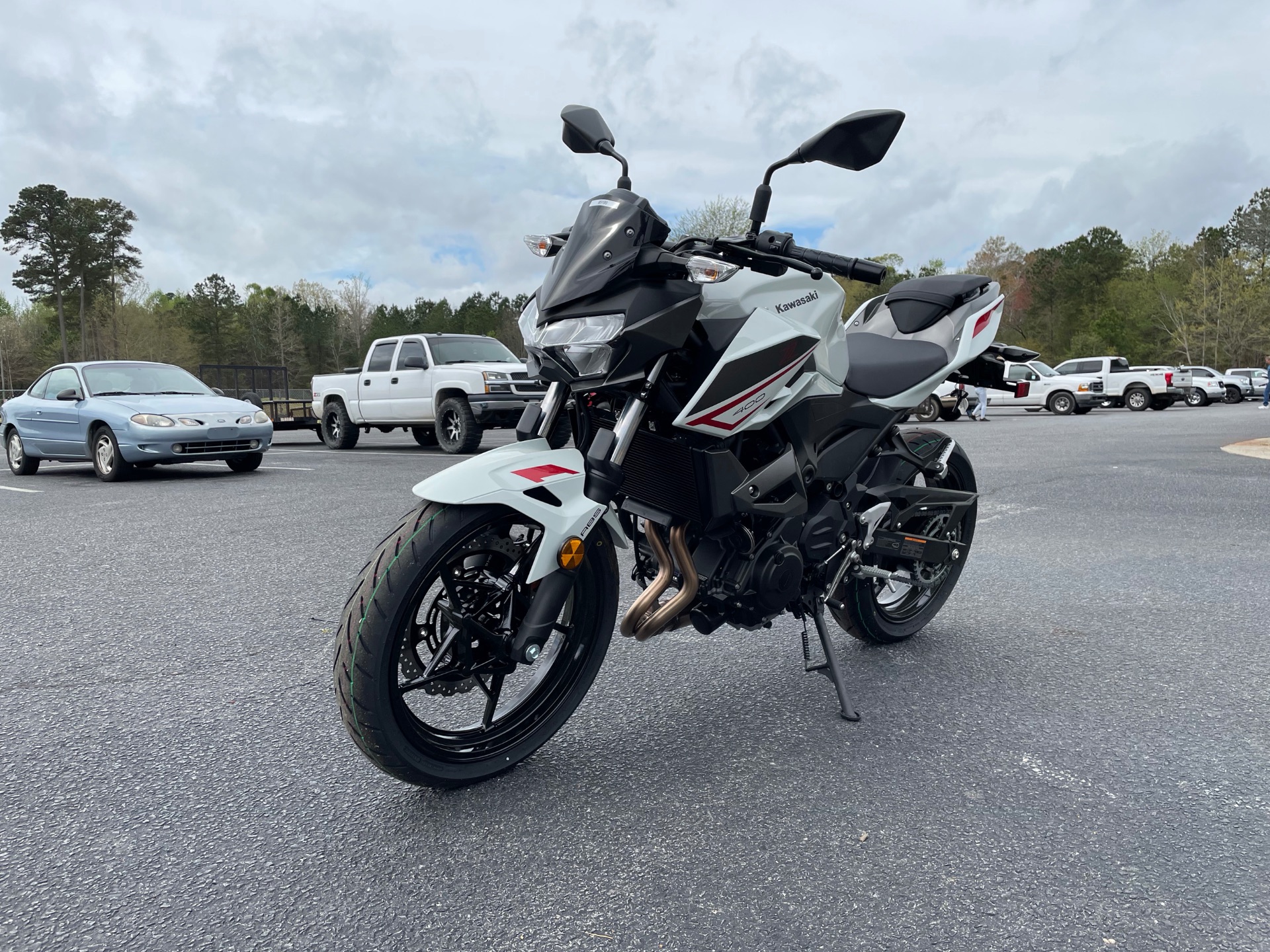 2022 Kawasaki Z400 ABS in Greenville, North Carolina - Photo 5