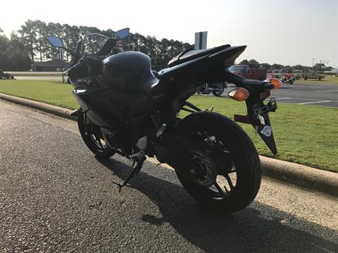 2021 Yamaha YZF-R3 Monster Energy Yamaha MotoGP Edition in Greenville, North Carolina - Photo 6
