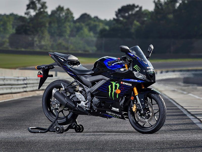 2021 Yamaha YZF-R3 Monster Energy Yamaha MotoGP Edition in Greenville, North Carolina - Photo 19