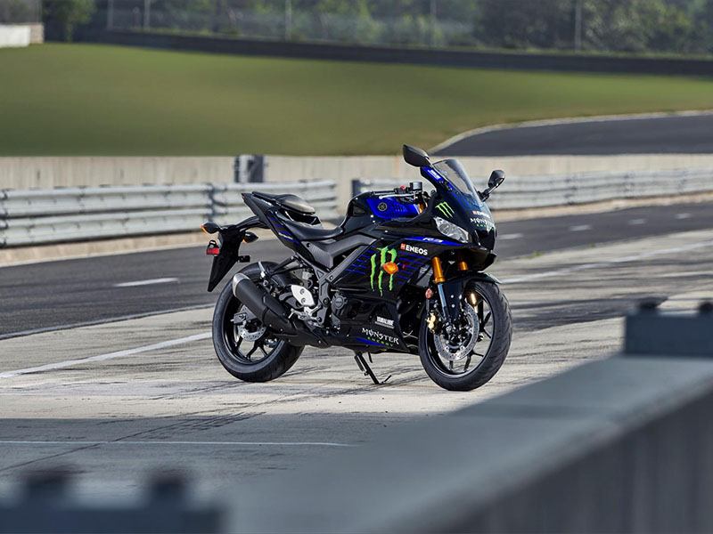 2021 Yamaha YZF-R3 Monster Energy Yamaha MotoGP Edition in Greenville, North Carolina - Photo 20