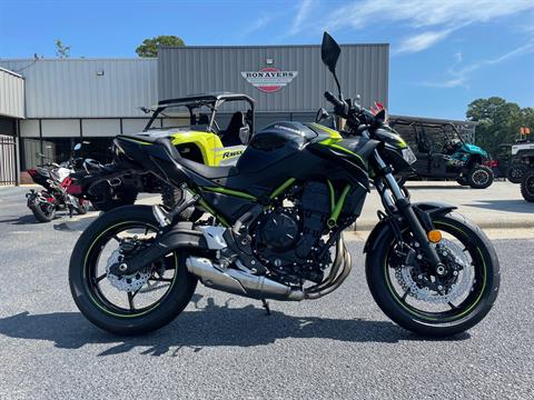 2022 Kawasaki Z650 in Greenville, North Carolina