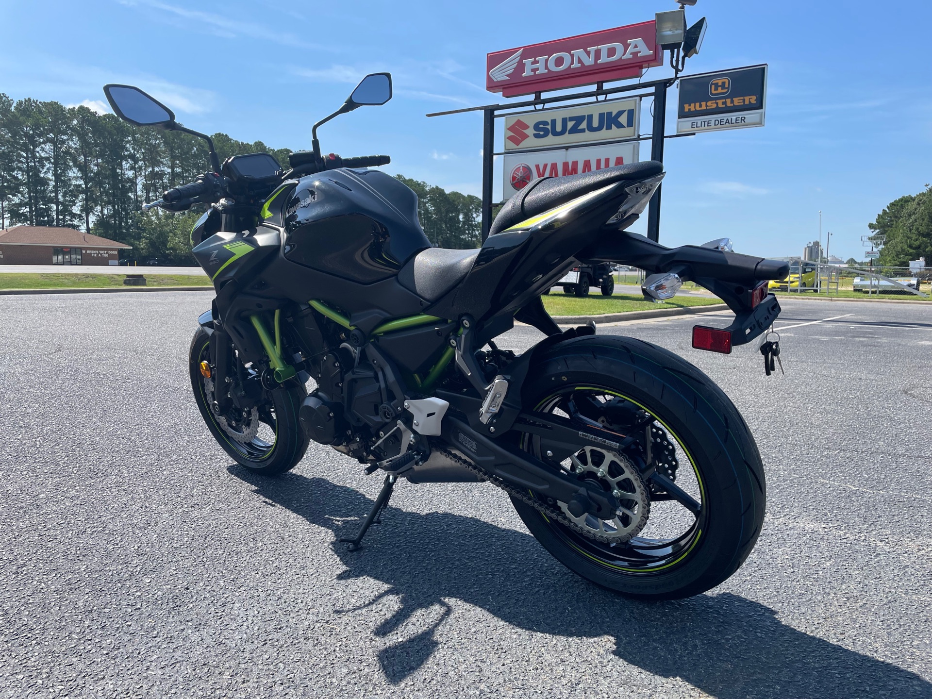 2022 Kawasaki Z650 in Greenville, North Carolina - Photo 8