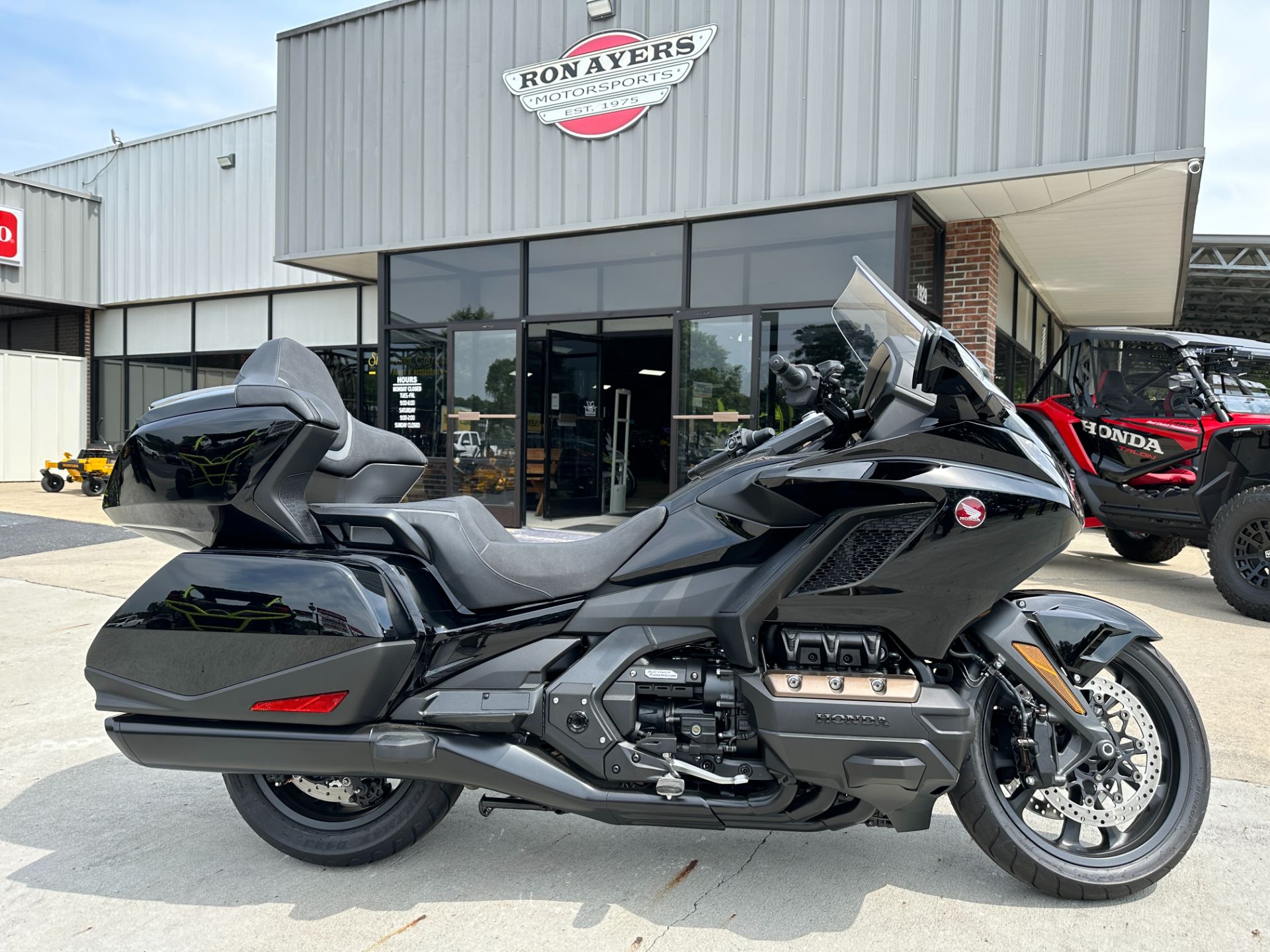 2023 Honda Gold Wing Tour Automatic DCT in Greenville, North Carolina - Photo 1