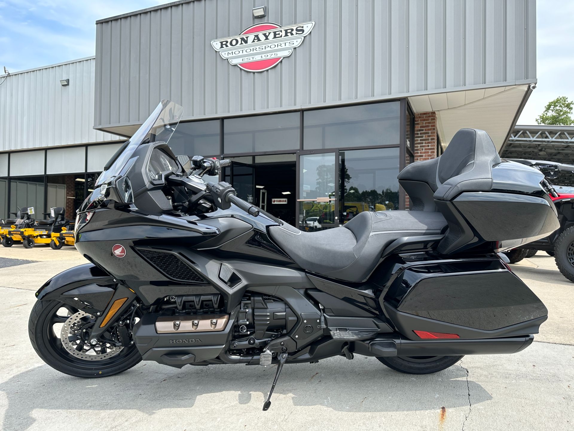 2023 Honda Gold Wing Tour Automatic DCT in Greenville, North Carolina - Photo 16