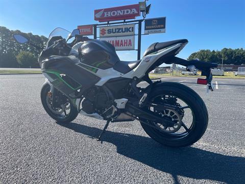 2022 Kawasaki Ninja 650 in Greenville, North Carolina - Photo 9