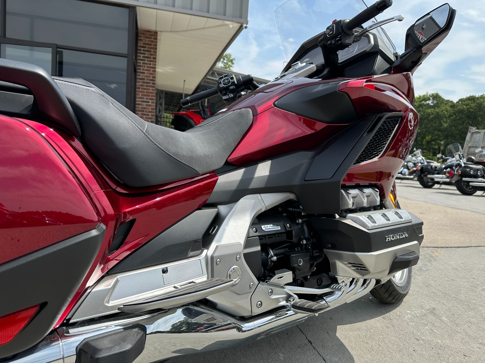 2023 Honda Gold Wing Tour Automatic DCT in Greenville, North Carolina - Photo 9