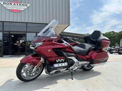 2023 Honda Gold Wing Tour Automatic DCT in Greenville, North Carolina - Photo 17