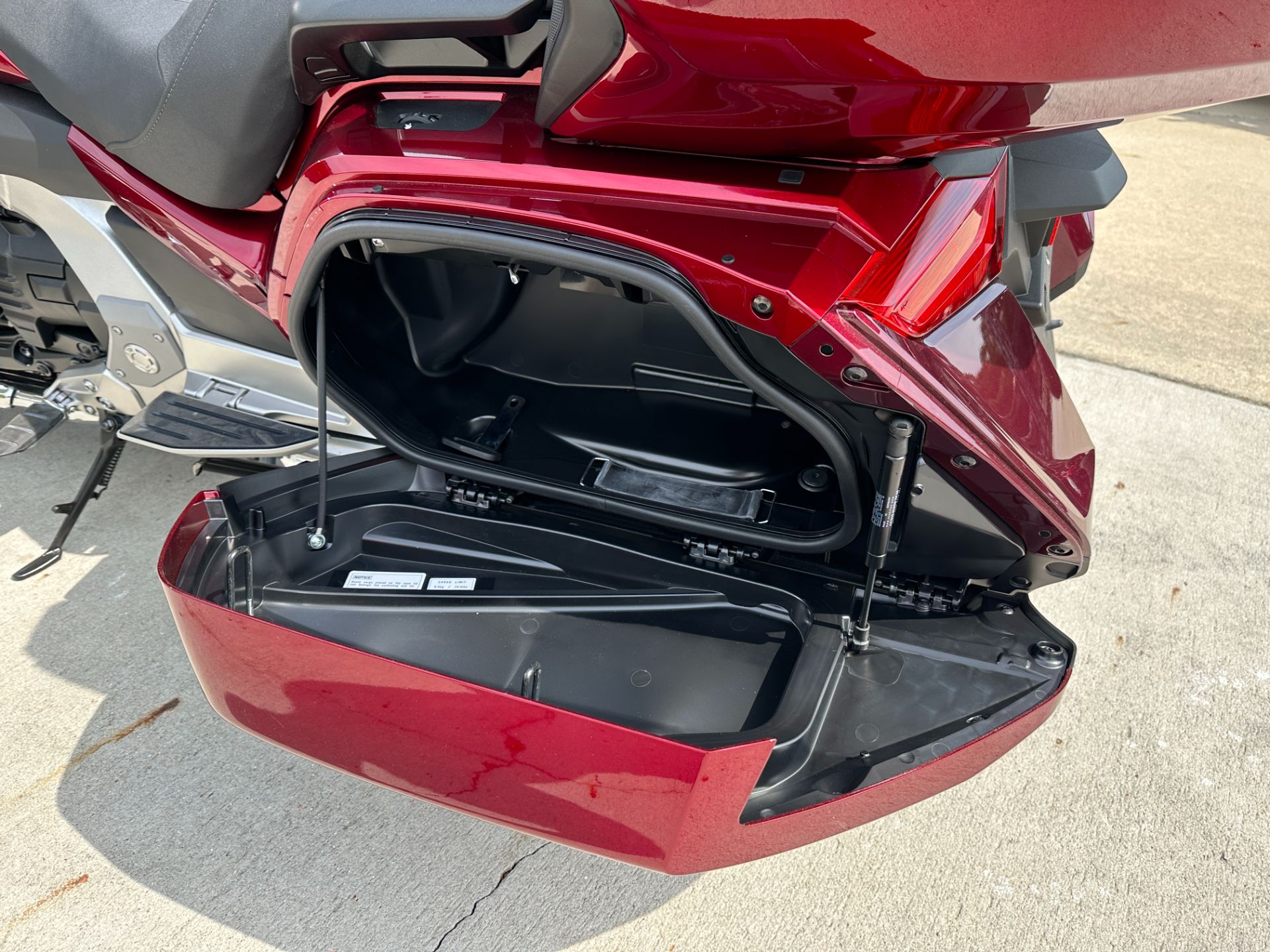 2023 Honda Gold Wing Tour Automatic DCT in Greenville, North Carolina - Photo 23