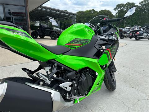 2023 Kawasaki Ninja 400 KRT Edition in Greenville, North Carolina - Photo 11